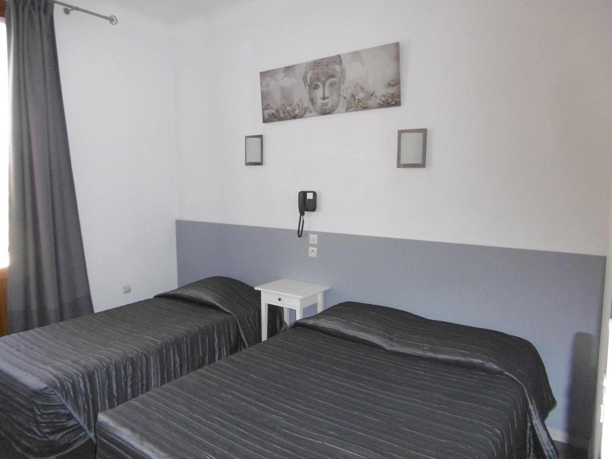 Hotel Au Tropico Juan-les-Pins Eksteriør billede