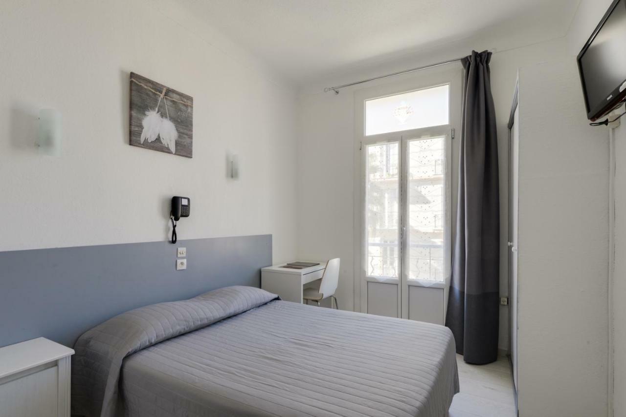 Hotel Au Tropico Juan-les-Pins Eksteriør billede